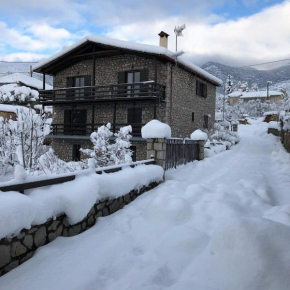Drymaia Chalet